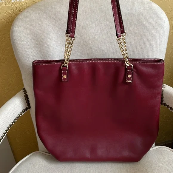 Michael Kors Tote - Picture 4 of 14